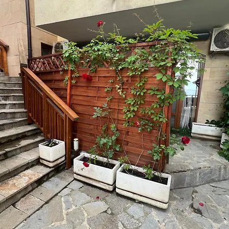 Bulharsko - Garden Of Eden Apartment