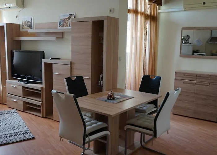 Bulharsko - Garden Of Eden